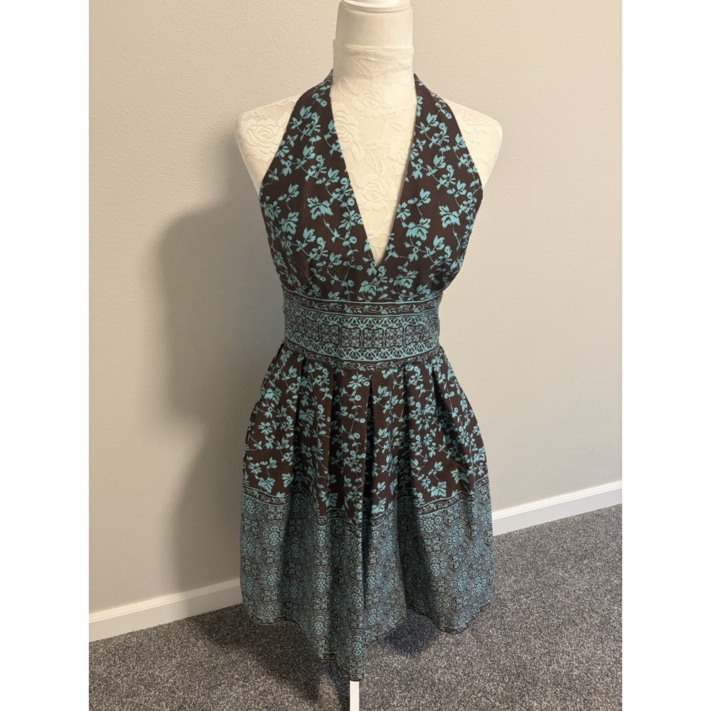 Maggy London Floral Halter Dress~8~Fit & Flare Cotton Garden Party Feminine Vamp - Picture 5 of 16